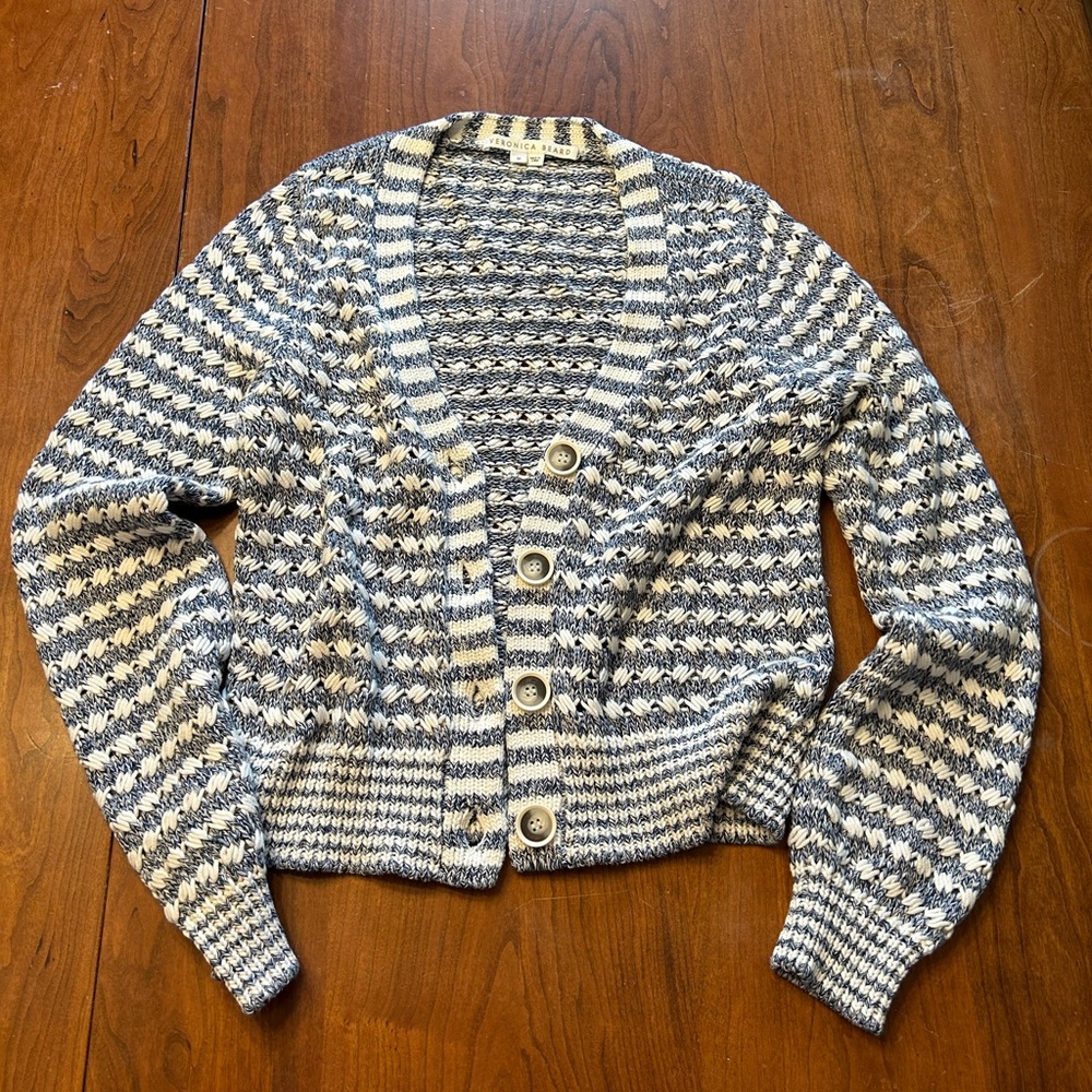 Gorgeous Veronica beard knitwear cardigan